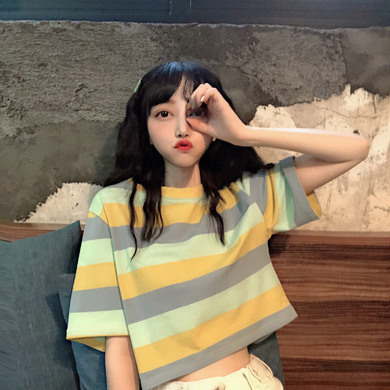 New loose rainbow striped short sleeved T-shirt for female students with exposed navel top