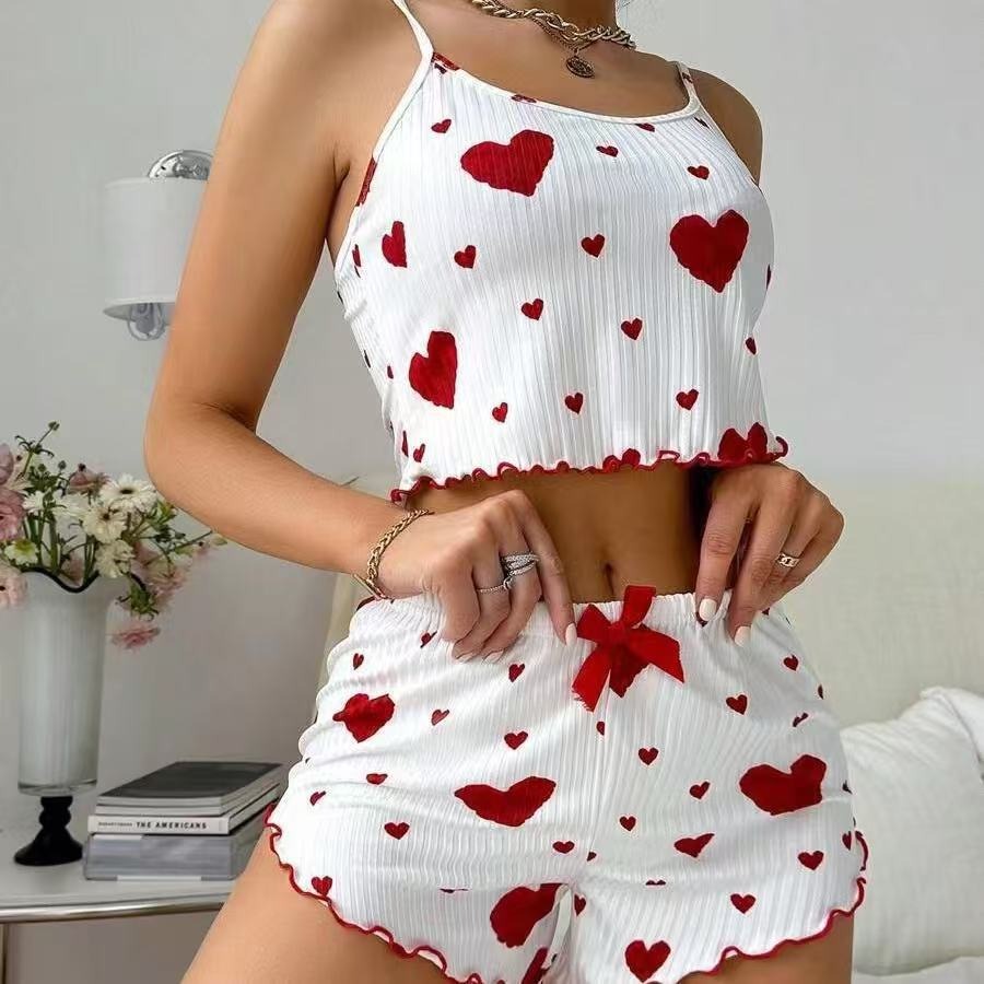 Two piece set of women's love pajamas