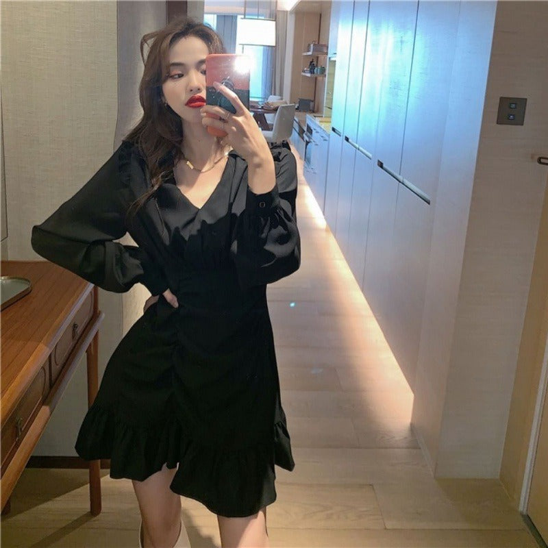 Elegant dress, French niche design for women, slim waist and trendy little black dress